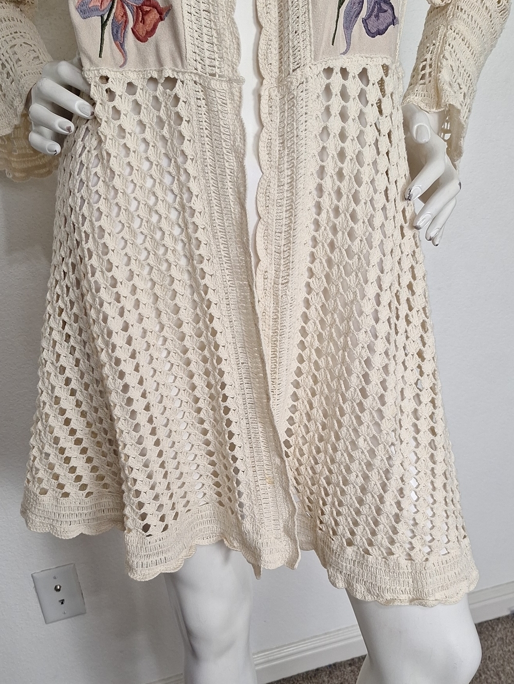V. Christina Cream Crochet Floral Embroidered Cottagecore Open Cardigan Size L - Picture 4 of 13